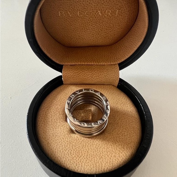 Like new, size 7 silver - Picture 2 of 4